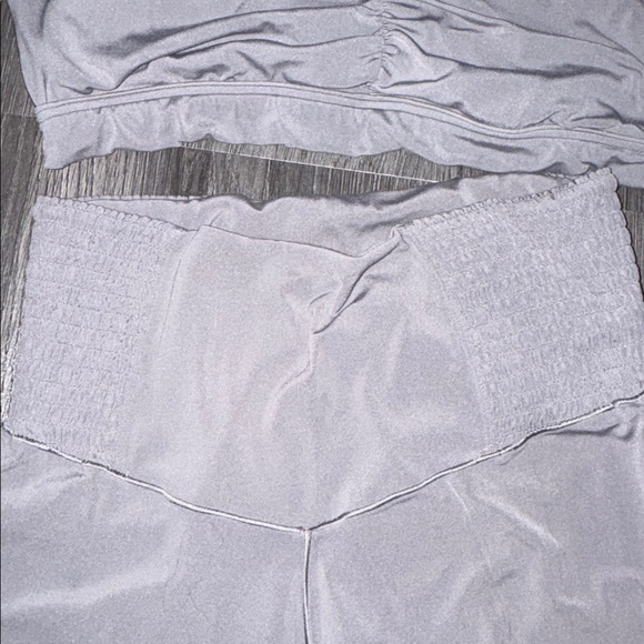 Gray Aerie | Two-Piece Activewear Set - Picture 2 of 6